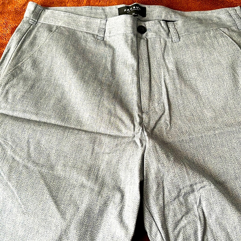 Men’s greyish blue Pacsun shorts size 34, great condition.